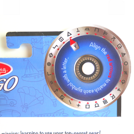 DECODORUL DE SECRETE - MELISSA & DOUG