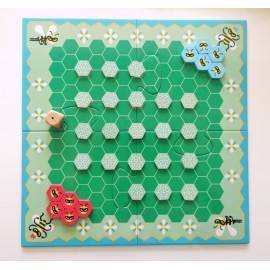 BIZZZZ - ALBINUȚELE